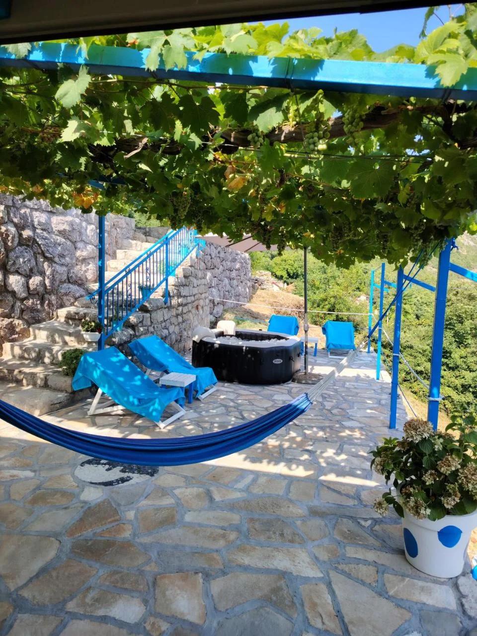 Etno house HAPPY VILLAGE photo