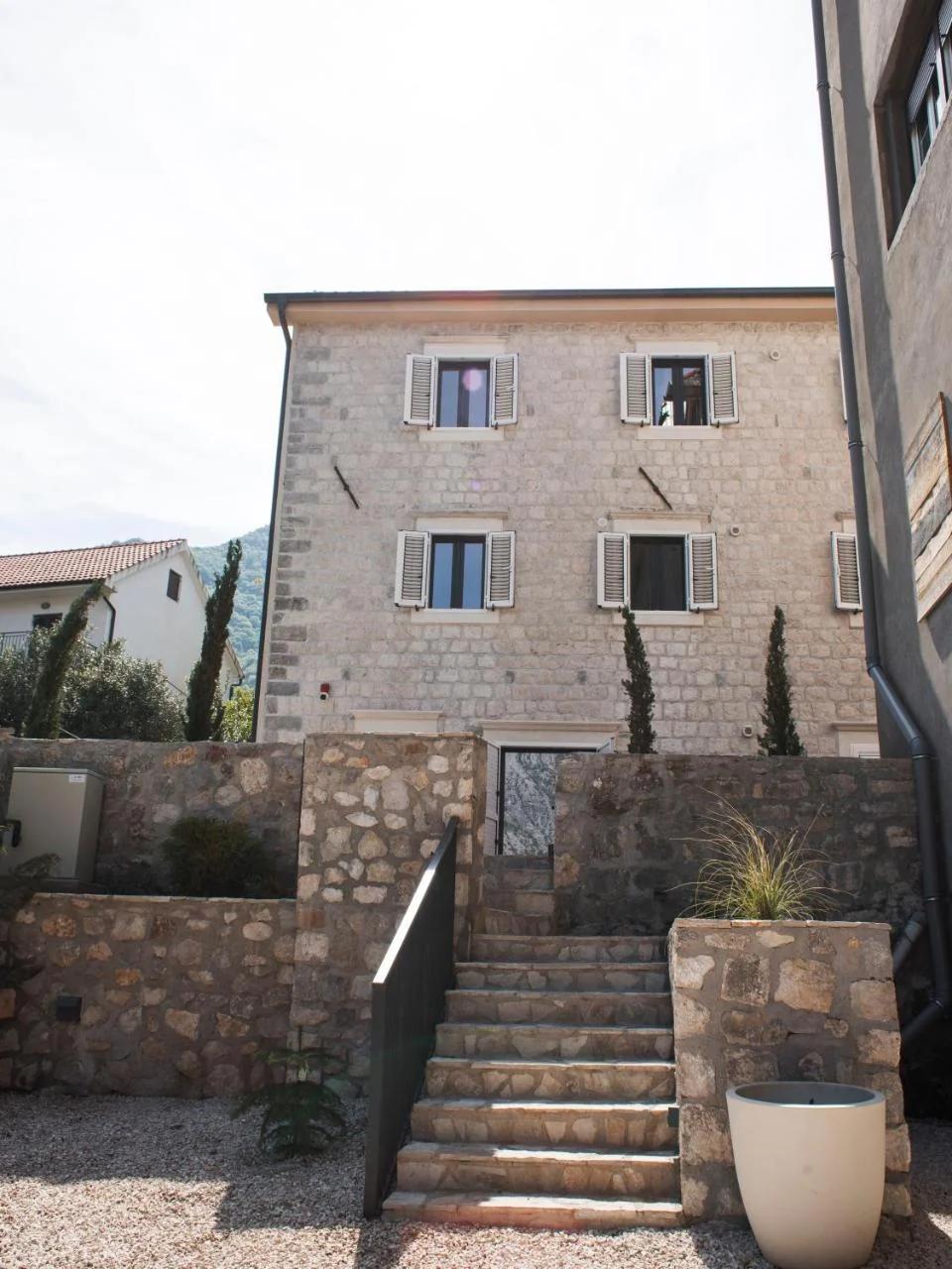 Galathea House photo