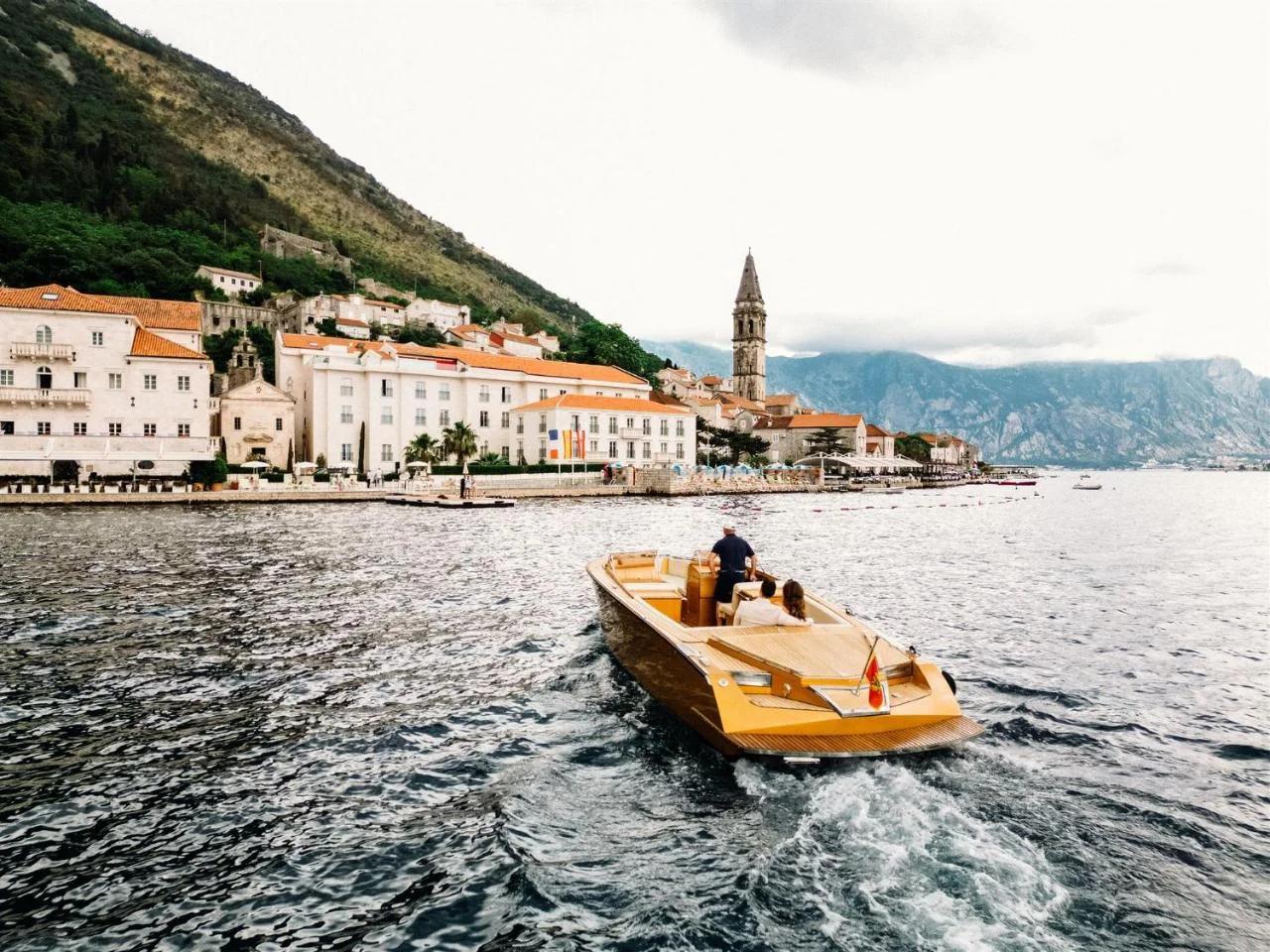 Heritage Grand Perast photo