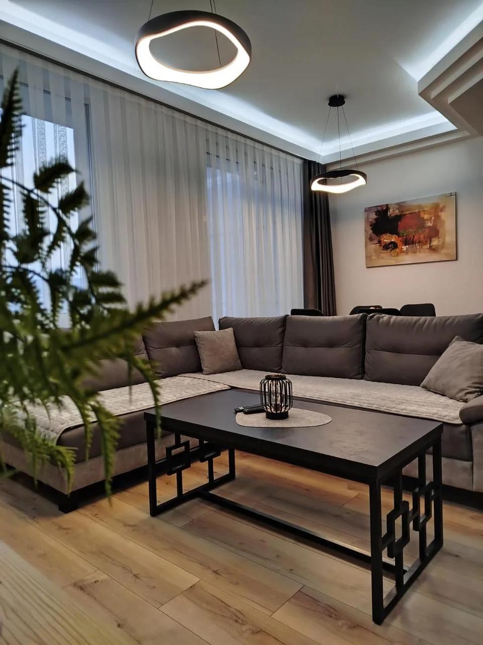 19th & 18th & 7th Floor Secure Apartments with Pool & Fitness & Parking included in price - Self check-in available foto