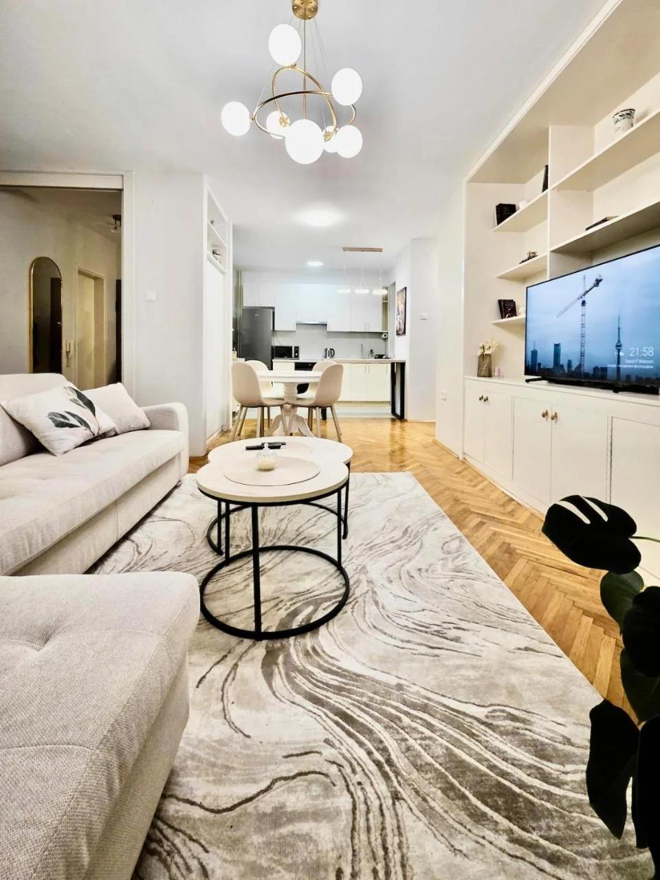 Central Skopje Luxury Two-Bedroom Apartment - Private Parking foto