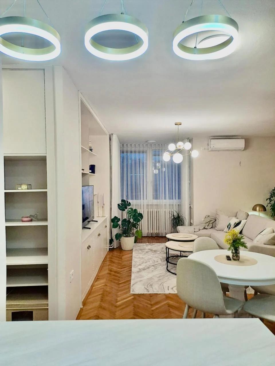 Central Skopje Luxury Two-Bedroom Apartment - Private Parking foto