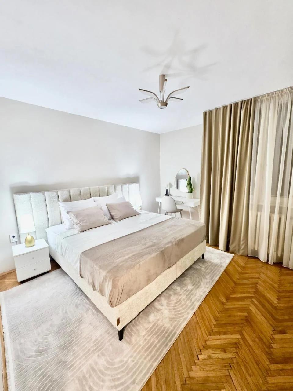 Central Skopje Luxury Two-Bedroom Apartment - Private Parking foto