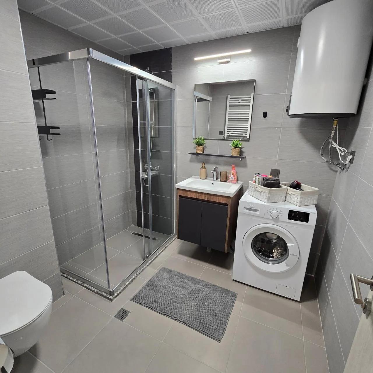 D & B Luxury Apartment 26th floor photo