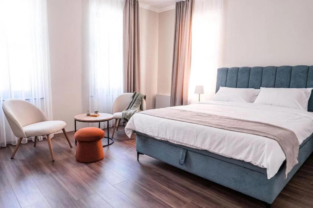 Harmonia Apartments photo