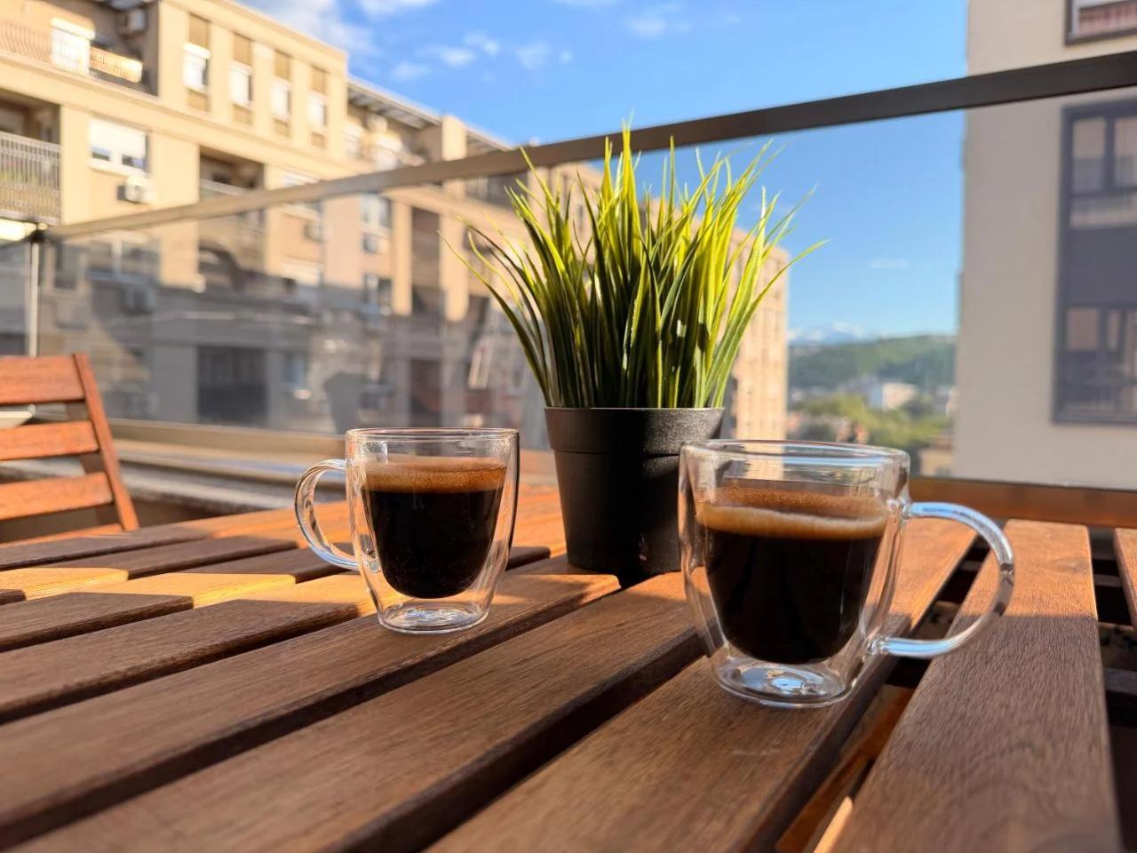 Modern Apartment, Free Espresso, Workspace & Parking, Aerodrom photo