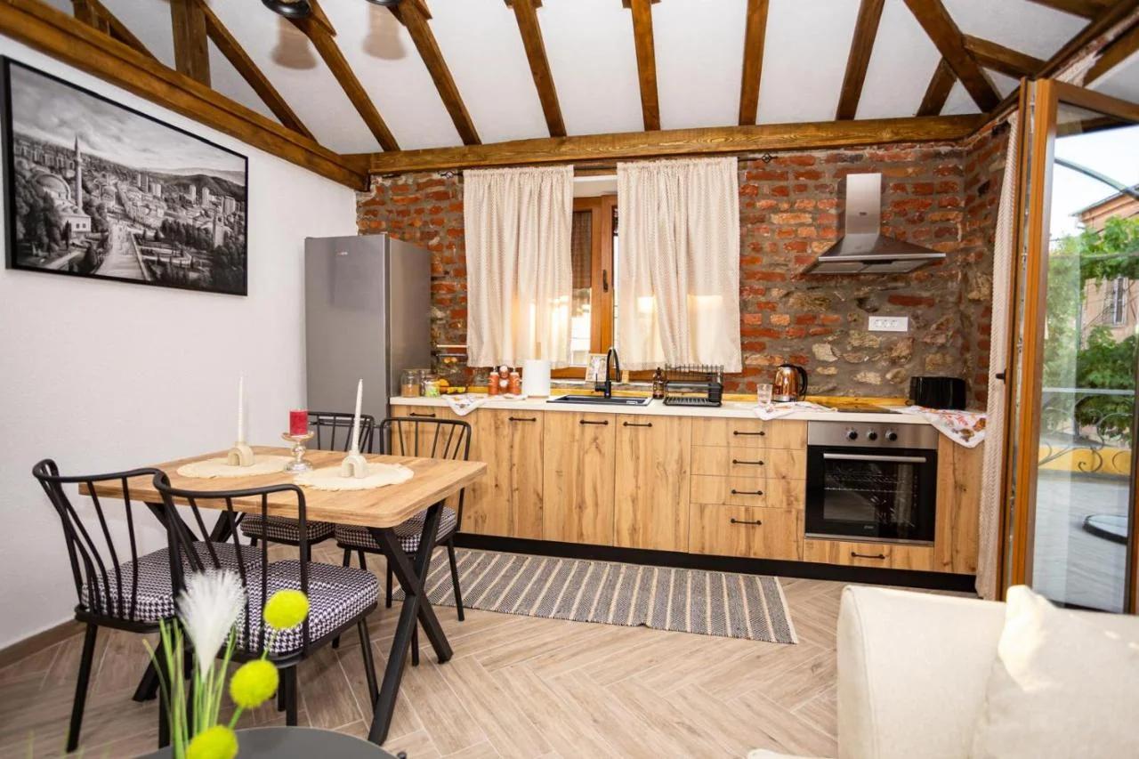 Modern Clock Tower Apartments- Free Parking & Balcony photo