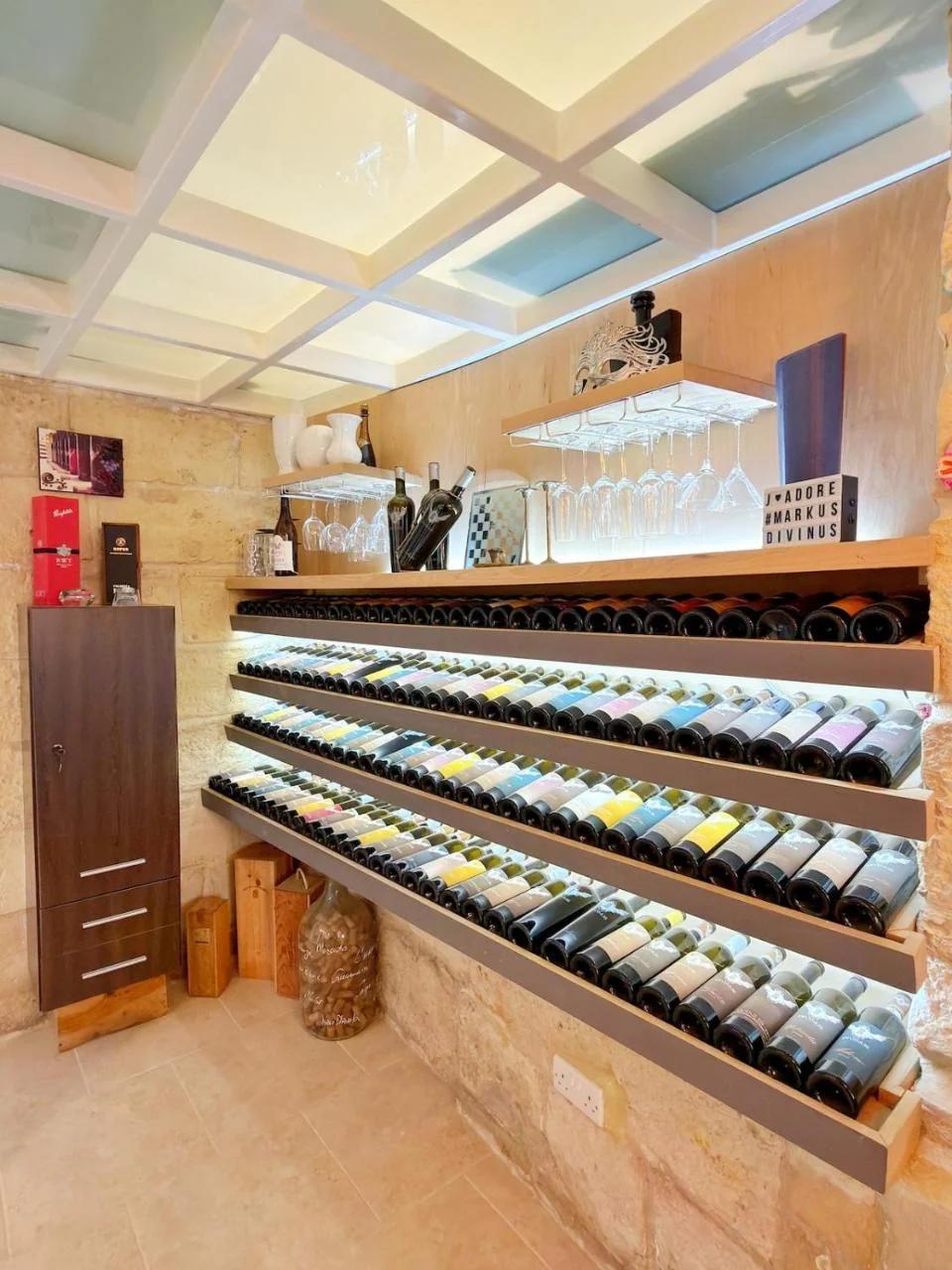 Dar Divinus - Eat, Wine, Sleep photo