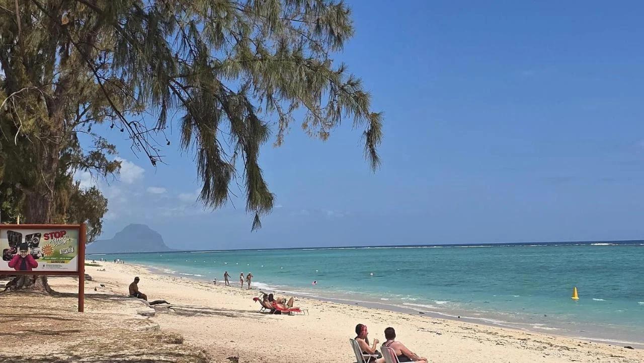 Beachfront two bedroom apartment-perfect sea escape! photo