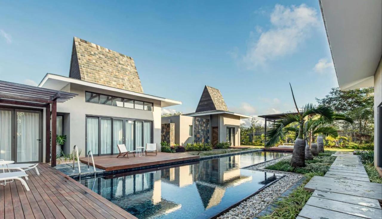 Jacaranda Pool Villas with Maritim 5 Star Beach Resort access photo