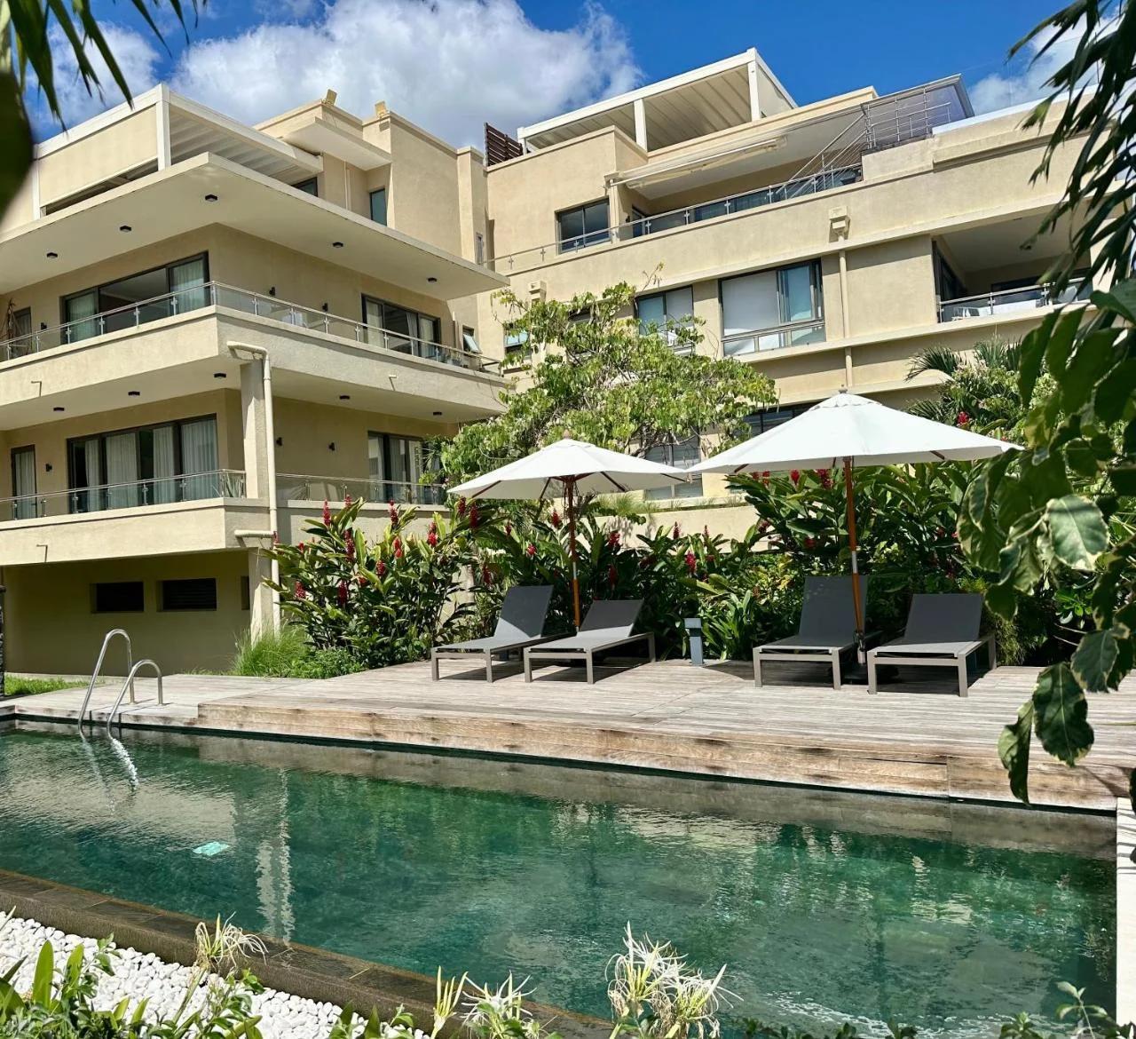 NEW Beachfront 3-bedrooms Apartment in Tamarin, Ocean Legend photo