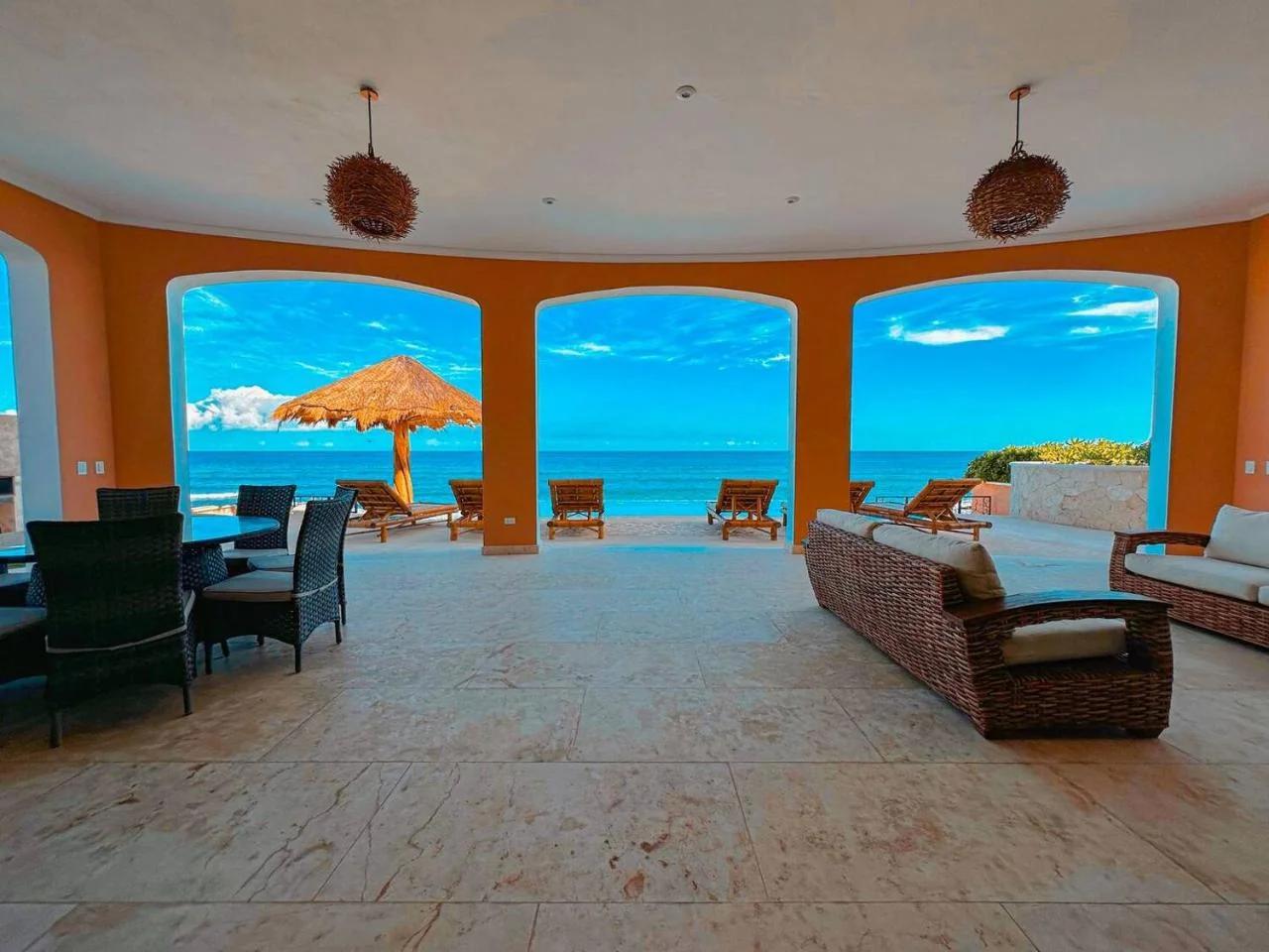 Exclusive Retreat at Hacienda Tankah Luxury 7 Bedroom Oceanfront Villa with Infinity Pool and Full Staff Included In Tulum foto