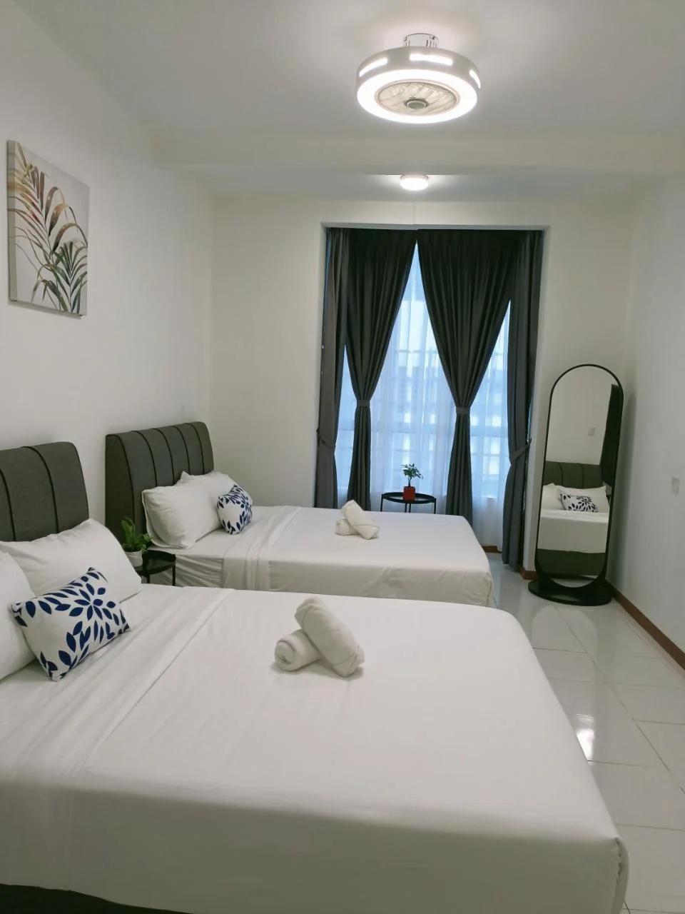 Dream studio Emerald avenue photo