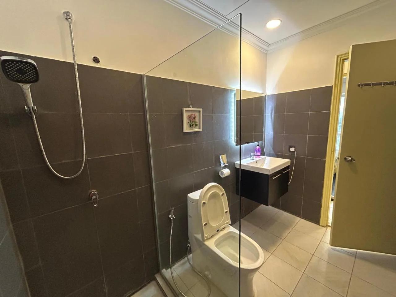 Kuching Waterfront Home 6 pax photo