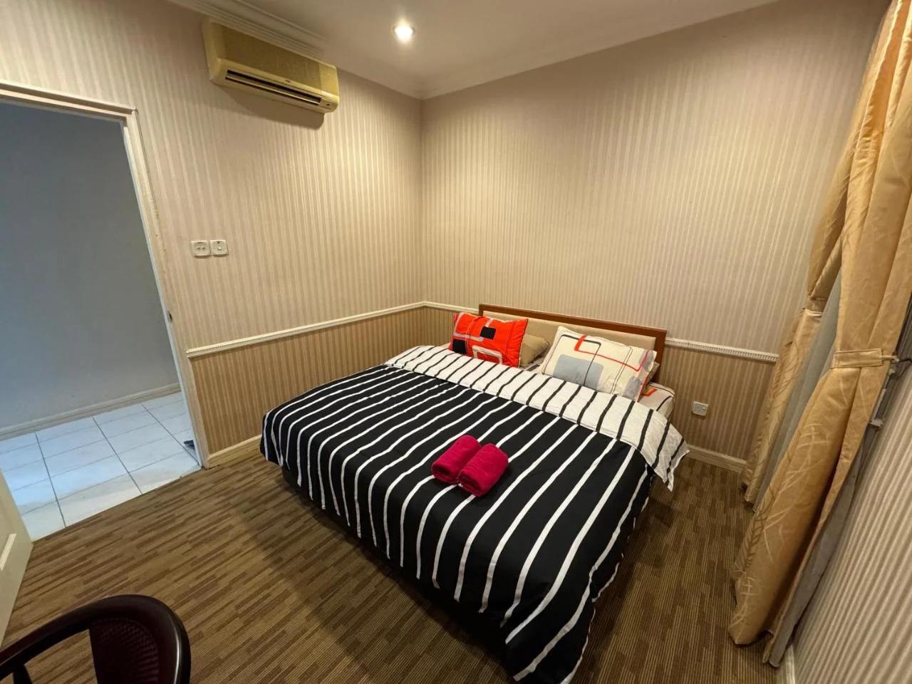 Riverview Vintage Home 8pax Kuching photo