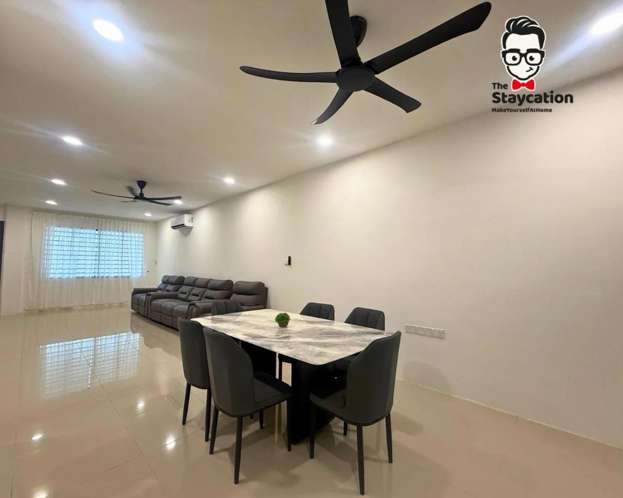 Staycation Homestay 80 Stutong Baru near Aeroville foto