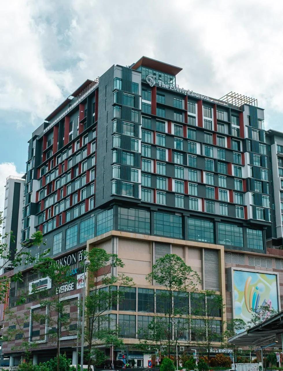 The Everly Lhesson Kuching photo