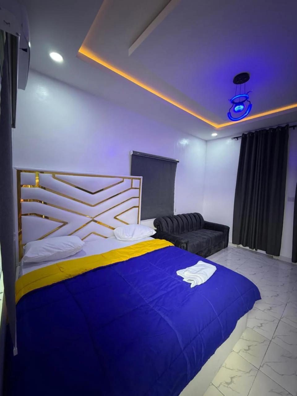 Private Fully Serviced Studio Apartment At Ogudu, 15 mins to the Airport