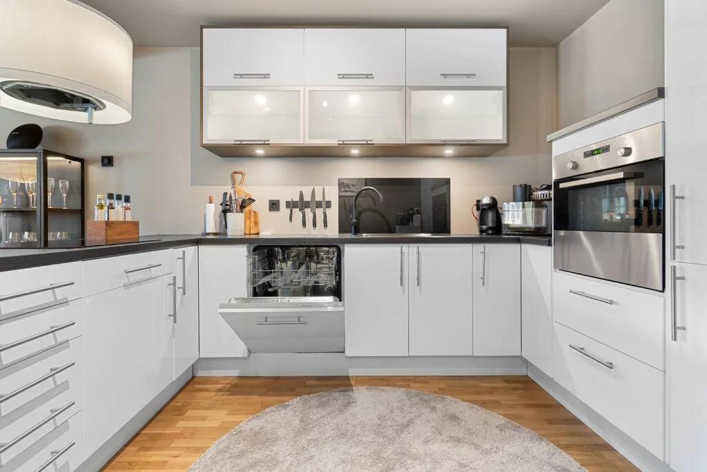 Aurora luxury apartment photo