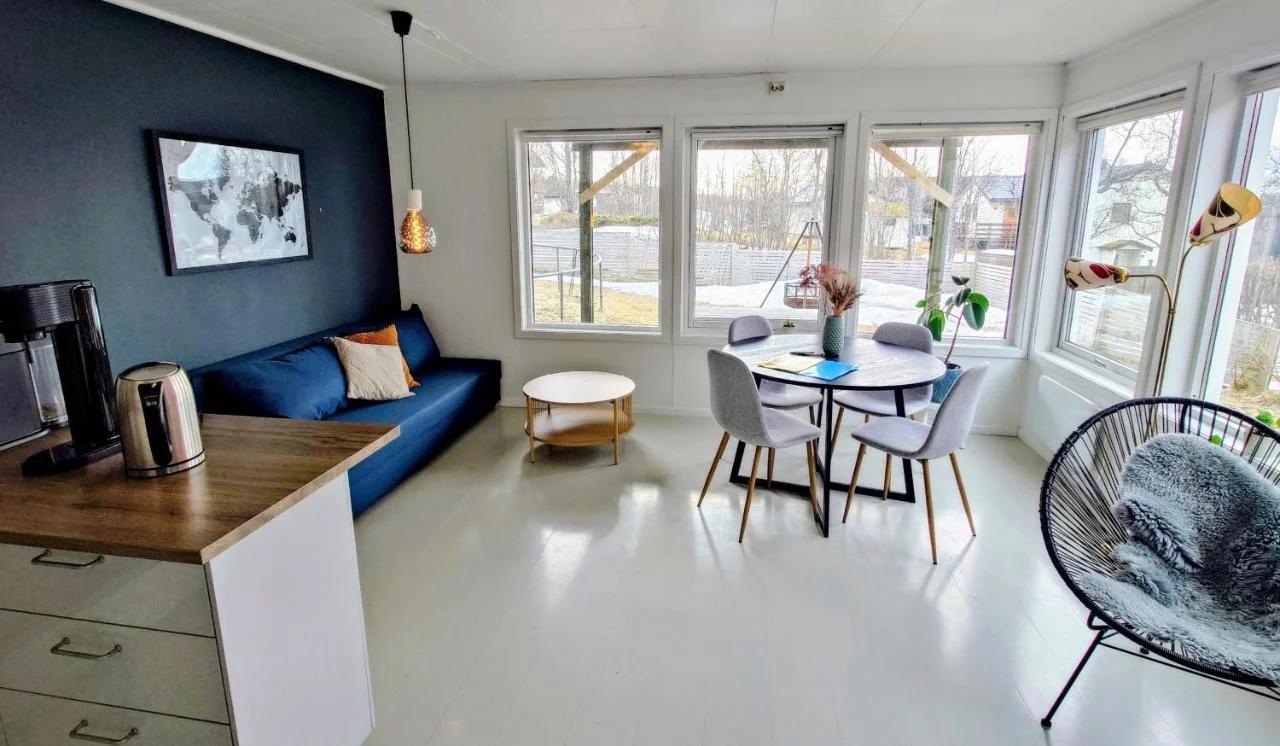 Bright and comfortable Tromsø apartment with easy airport access, parking and nature nearby