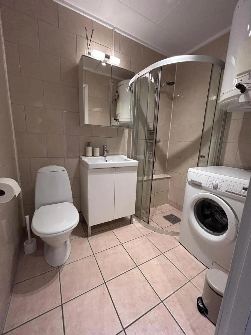 Bright and comfortable Tromsø apartment with easy airport access, parking and nature nearby photo