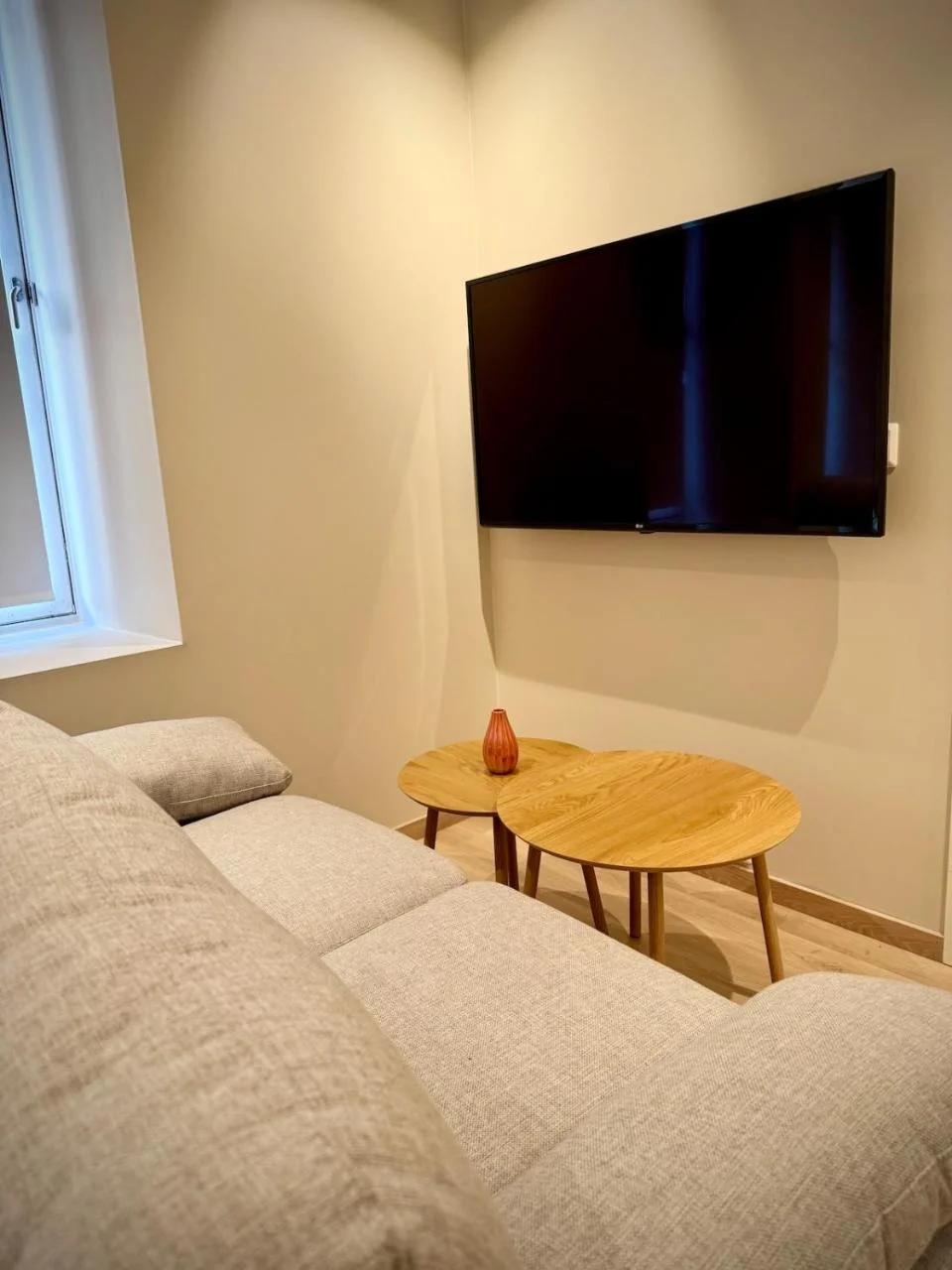 Bright & Cozy Studio - Central Location photo