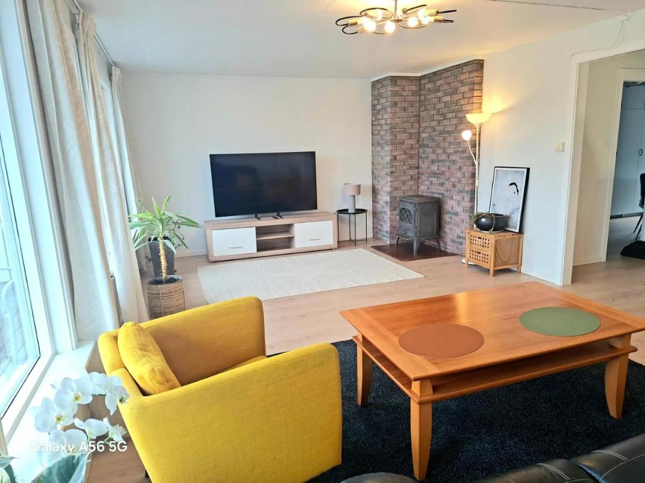 Stay Together in One Spacious 3 Storey Home Private Comfortable Ideal for Groups