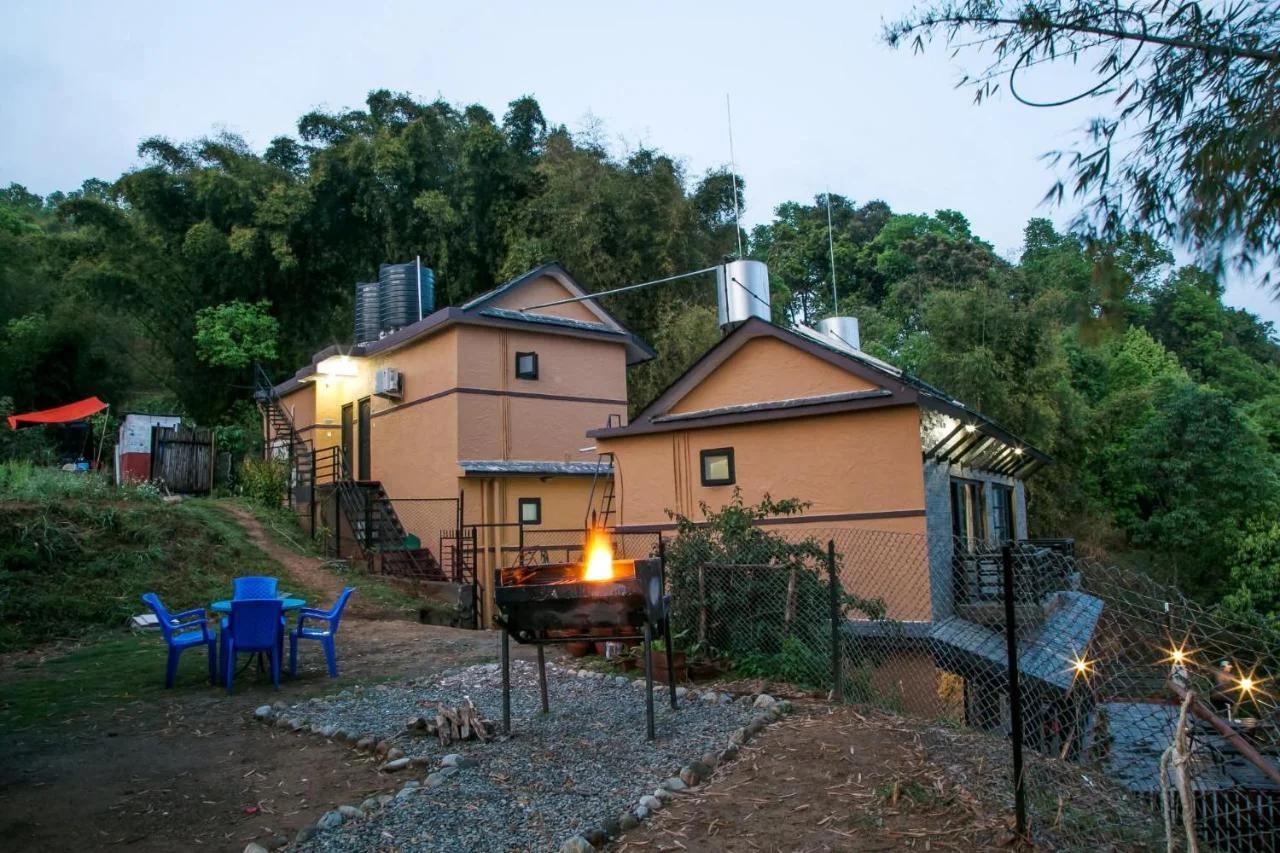 Hotel Tourist Residency And Homeland Forest Villa photo