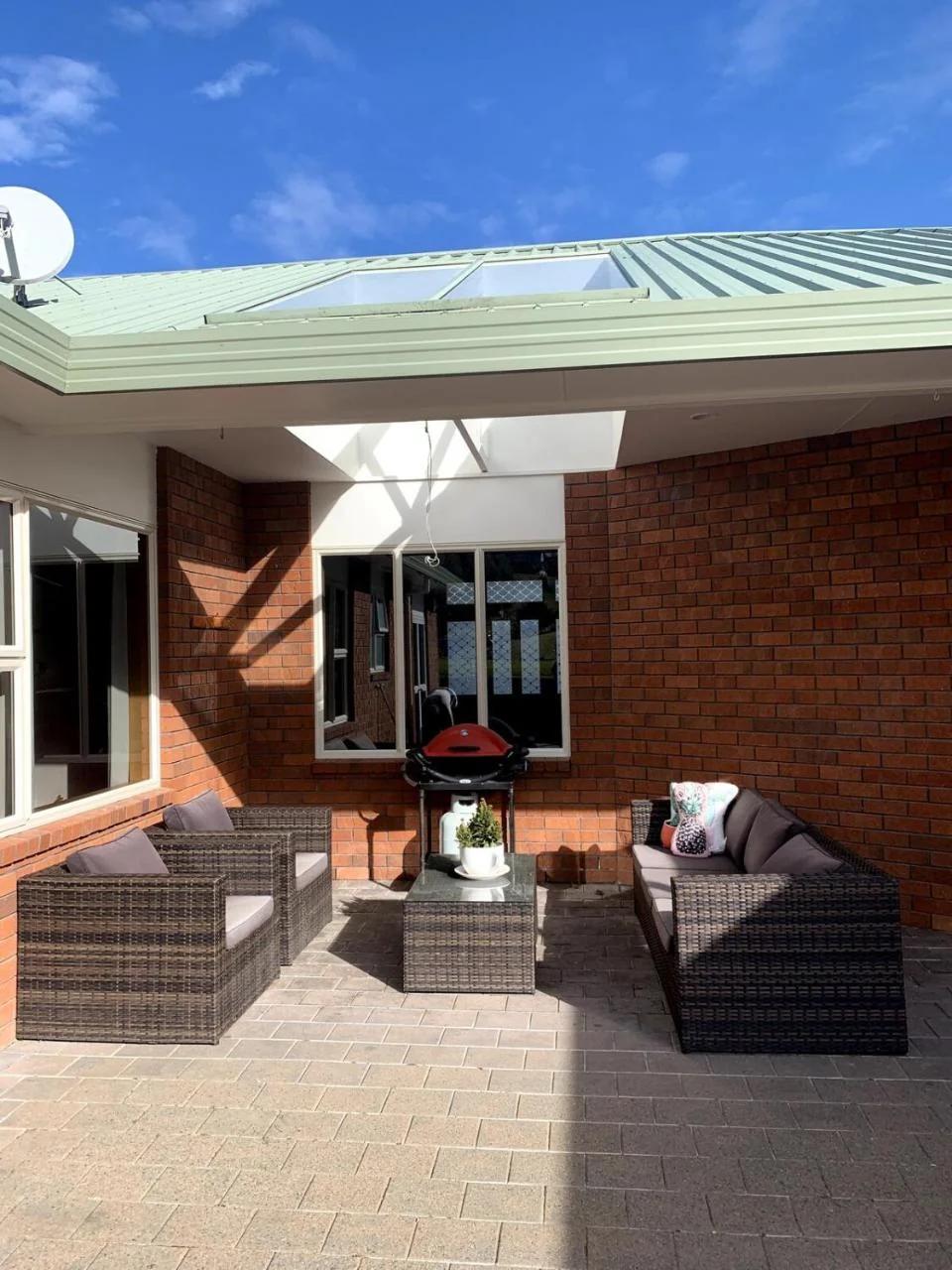 Cheerful country home with 3-bedrooms, 2-bathrooms photo