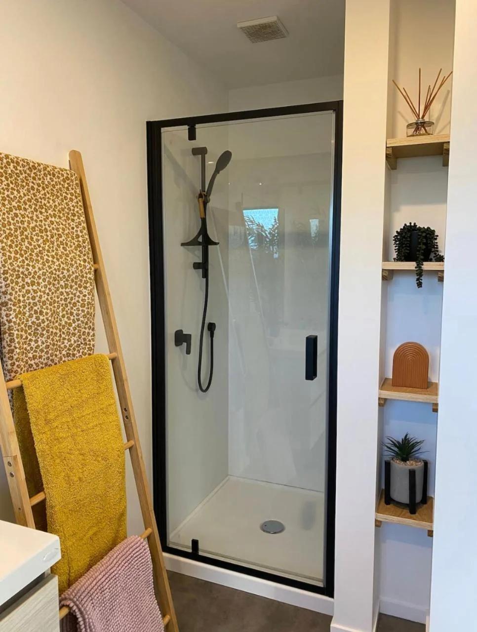 Paradise By The Beach - Sleeps 2 - with a pool foto