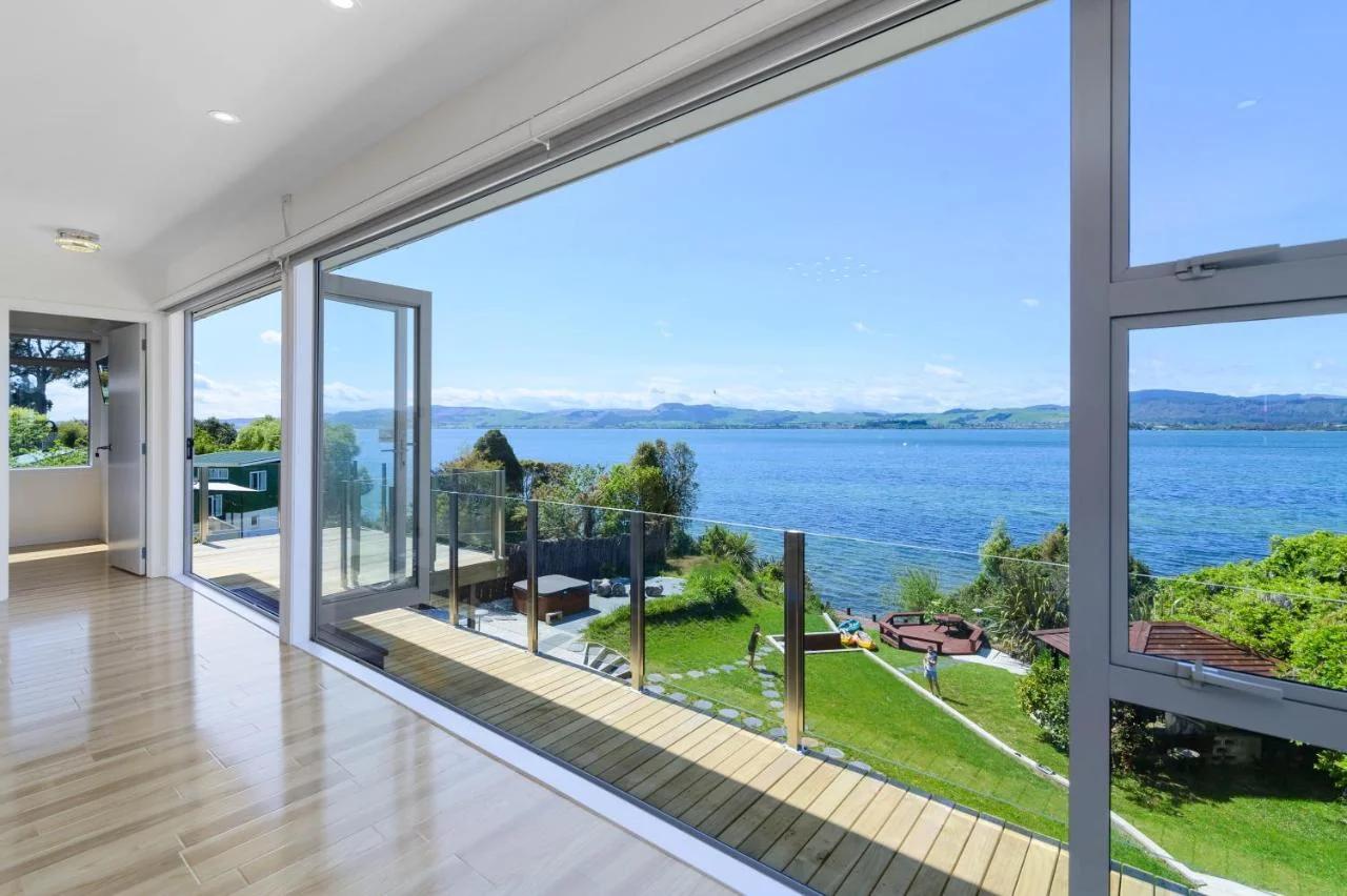 Rotorua Luxury lakeside Resort