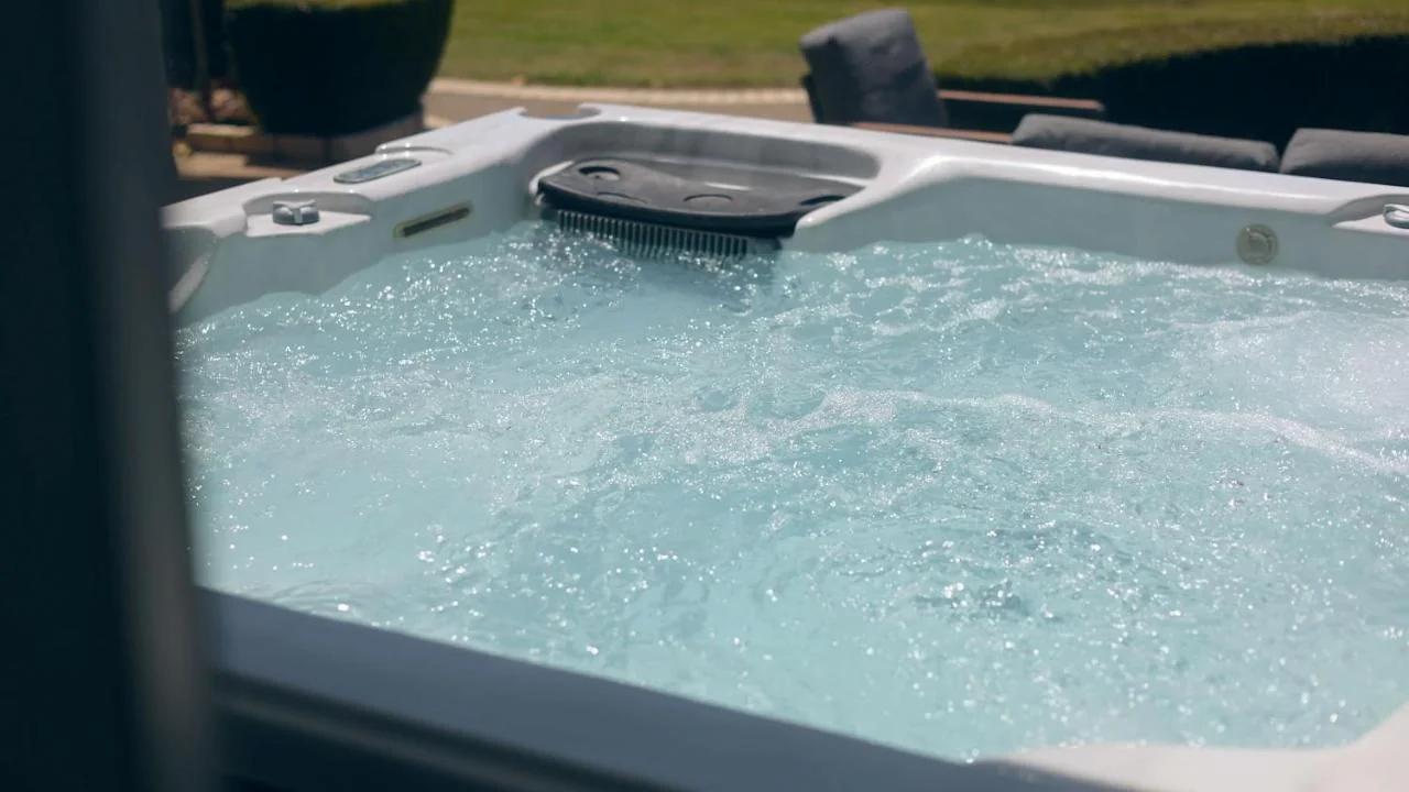 Walnut Lane Estate, Lake View, Pool & Spa, Taupo photo