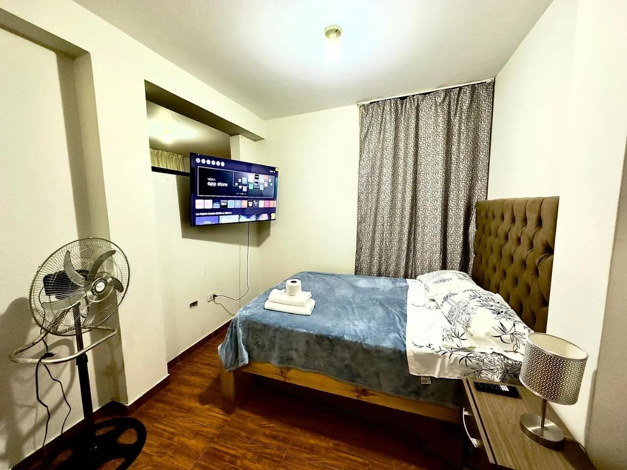 200. Hermoso Departamento con Servicios Incluidos en Chorrillos foto
