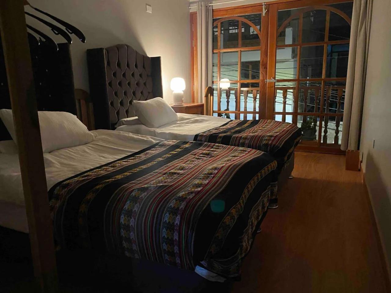 Attic Hotel foto