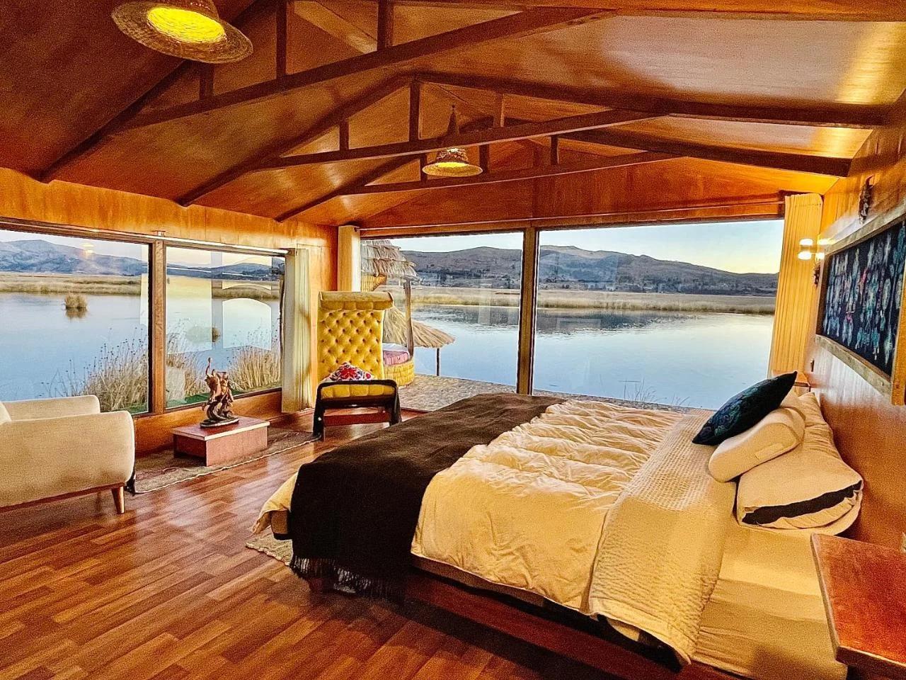 QHAPAQ Lago Titicaca - Perú photo