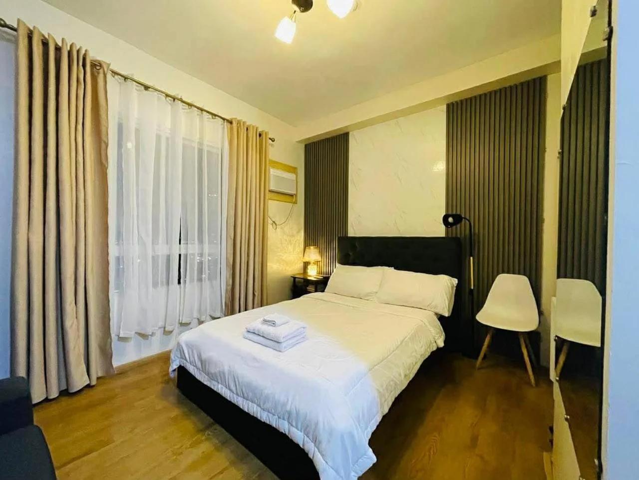 Chic and Affordable Studio photo