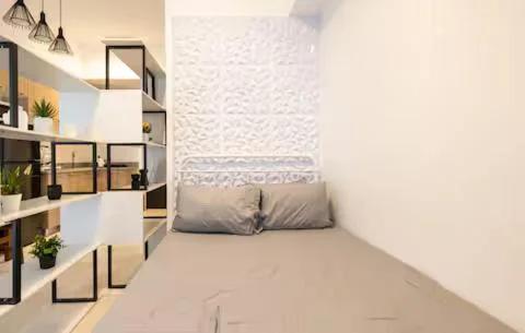 SkyView Studio Iloilo - Modern Stay with Infinity Pool photo