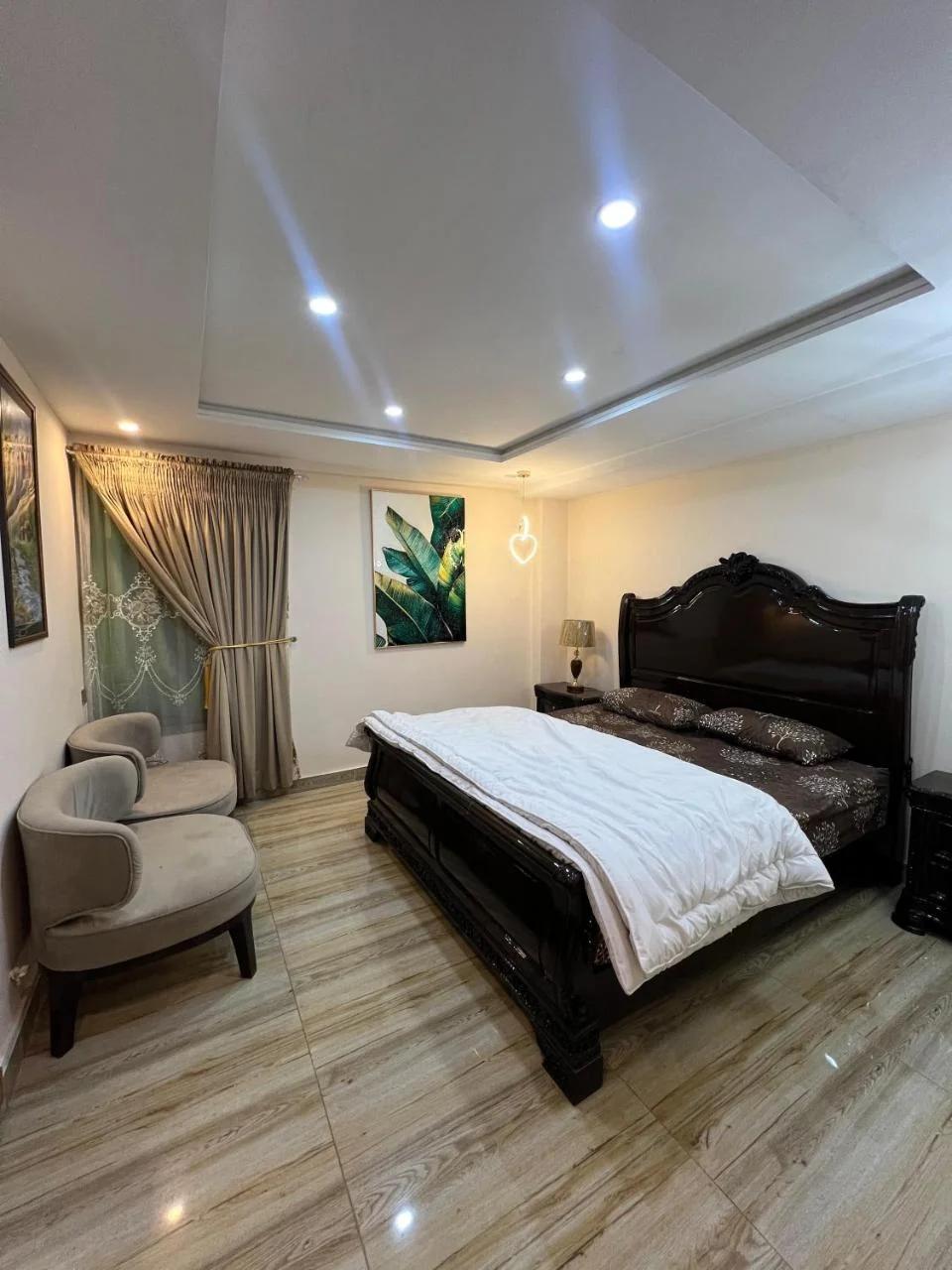 EXECUTIVE FAMILY APARTMENT - Murree Mall Road photo