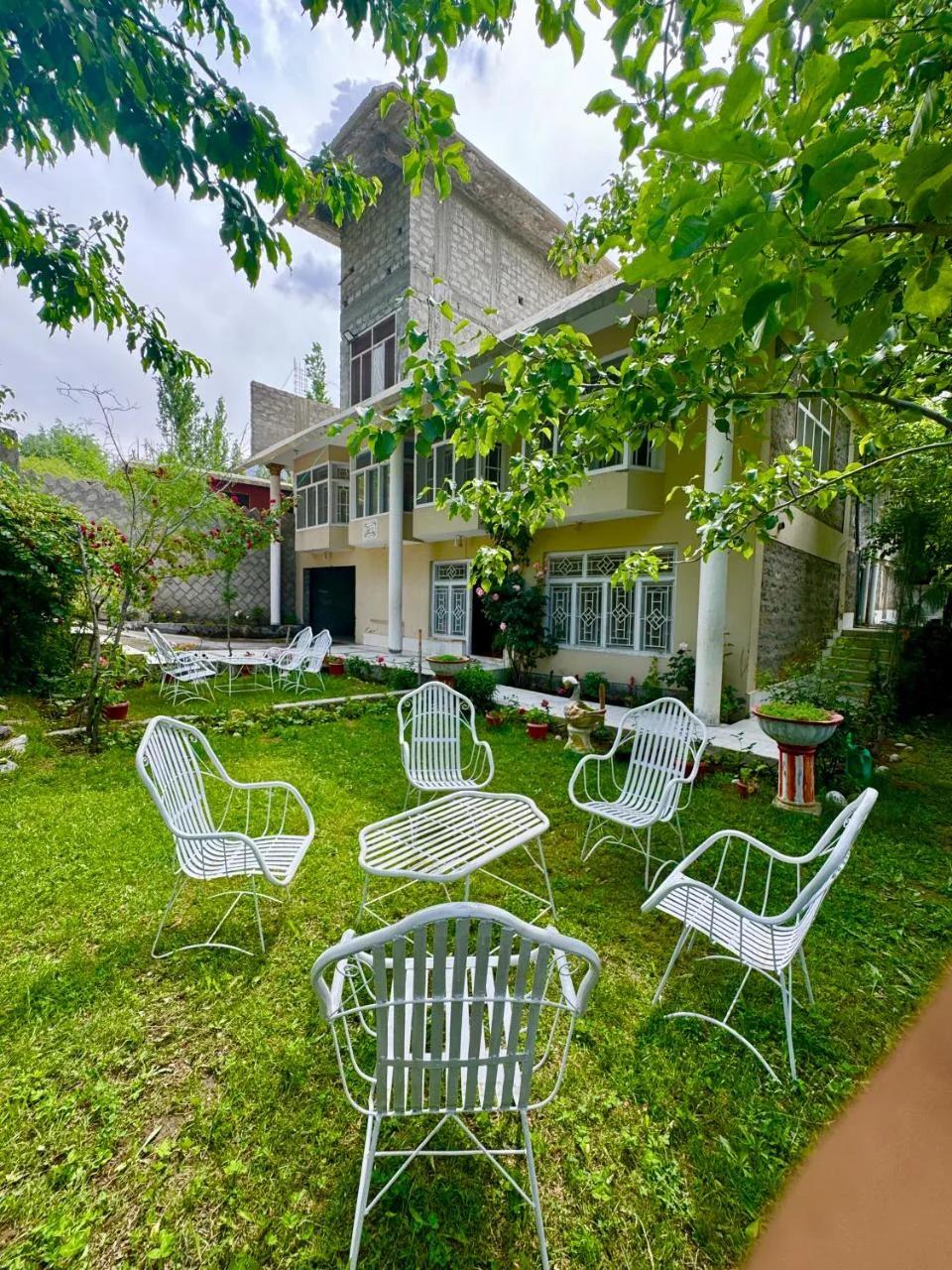 Singay Homestay Skardu Cozy Family Stay with Mountain Views photo