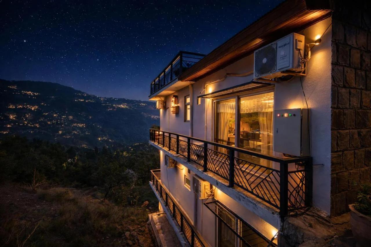 The Grand Pine 3 Bedrooms Executive Cottage in Murree Hills photo
