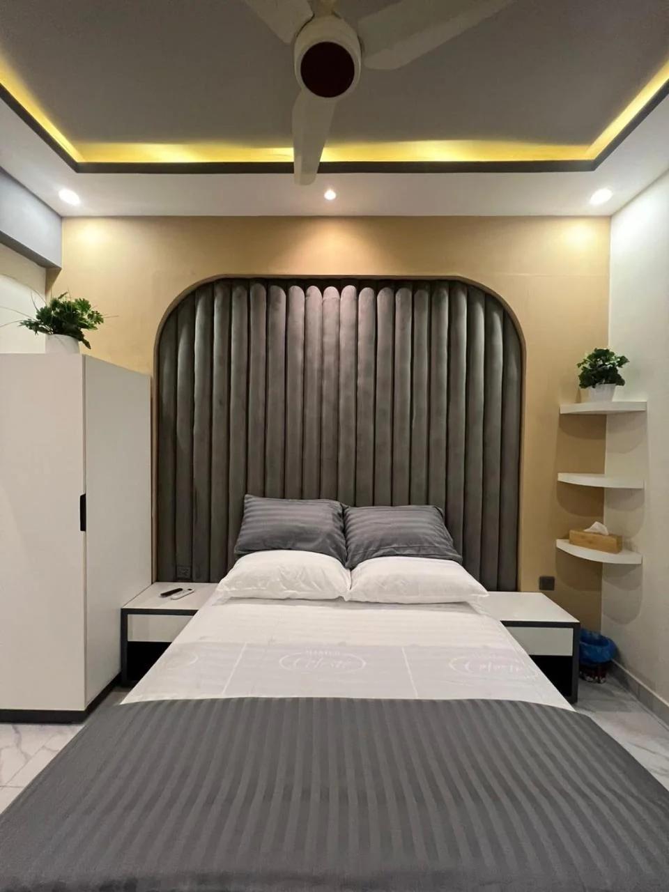 Travellers Heaven 3BR APT DHA PHASE VI Nishat Commercial photo