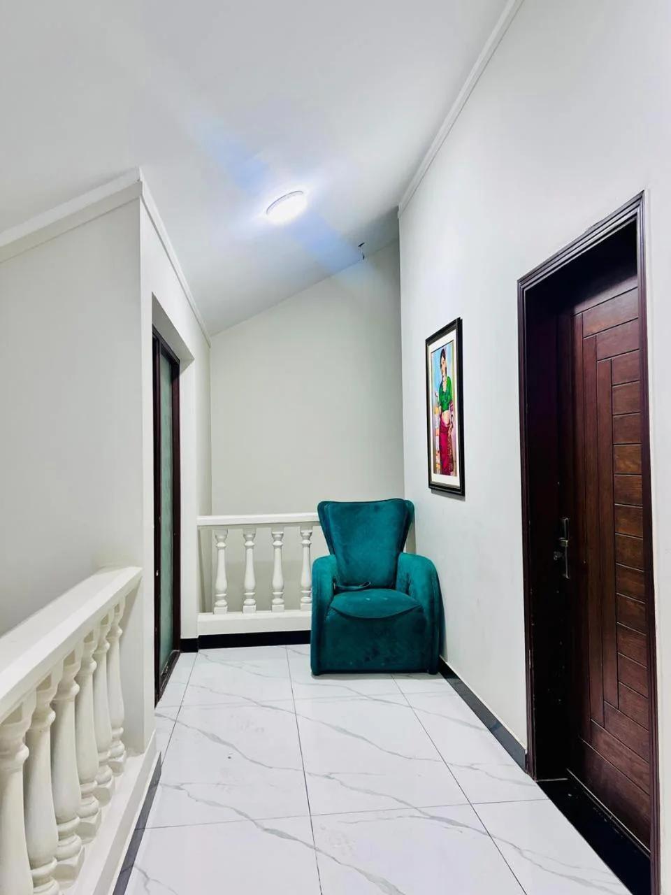 Waves Guest House Clifton Khi photo