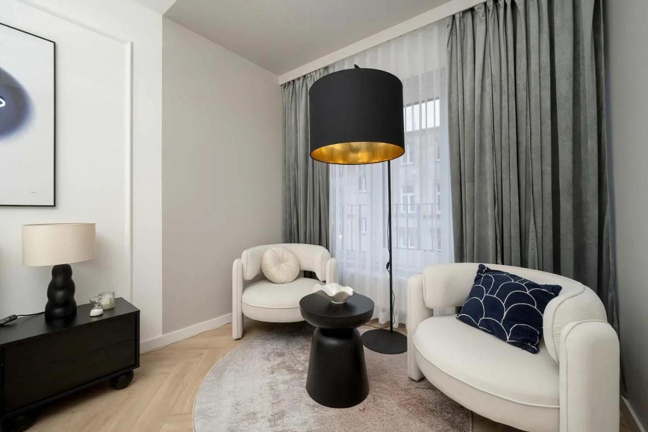 Apartment Near Centre of Wrocław with AC and Parking by Renters Prestige photo