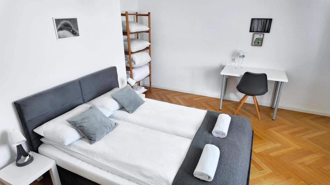 Bright Apartment Plac Muzealny in Wrocław Perfect for Remote Work by Noclegi Renters foto
