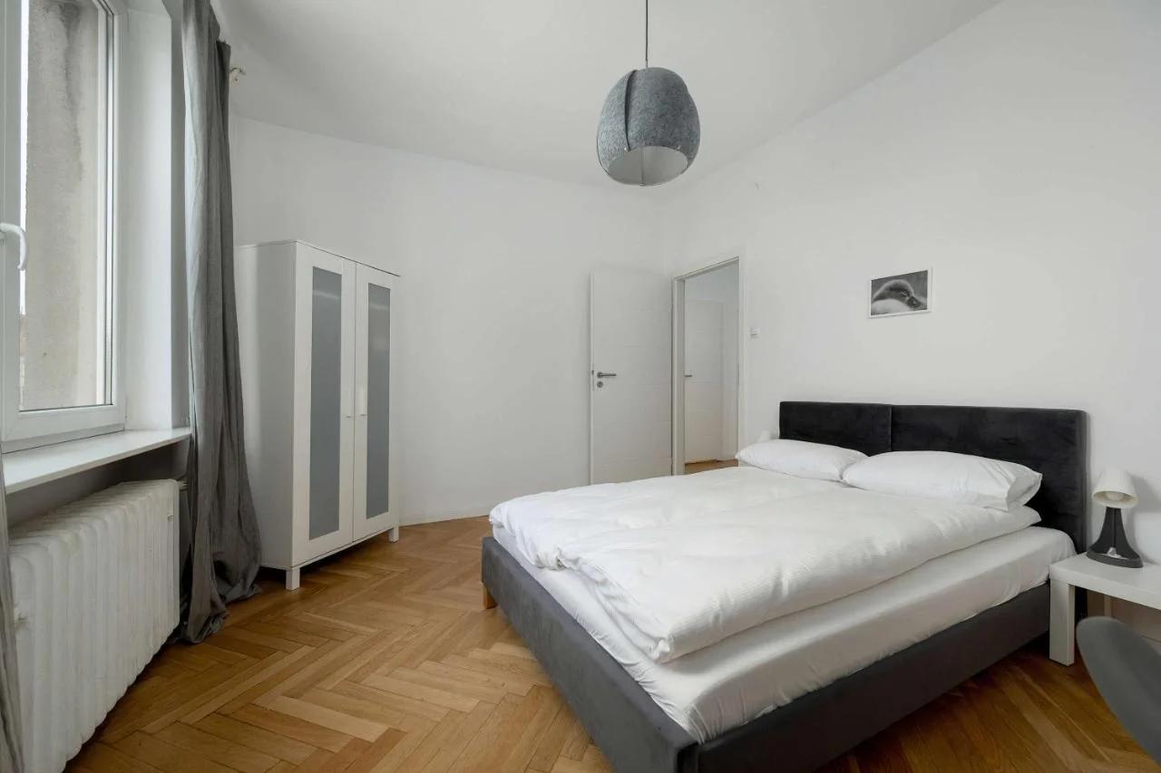 Bright Apartment Plac Muzealny in Wrocław Perfect for Remote Work by Noclegi Renters foto