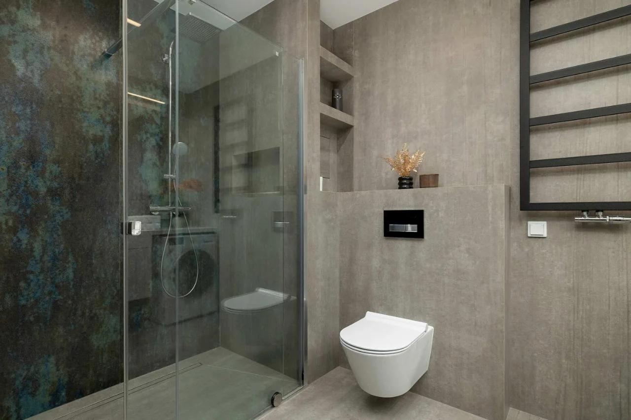 Exclusive Air Conditioned Studio in Cracow with Parking and Desk Close to the River by Renters Prestige foto