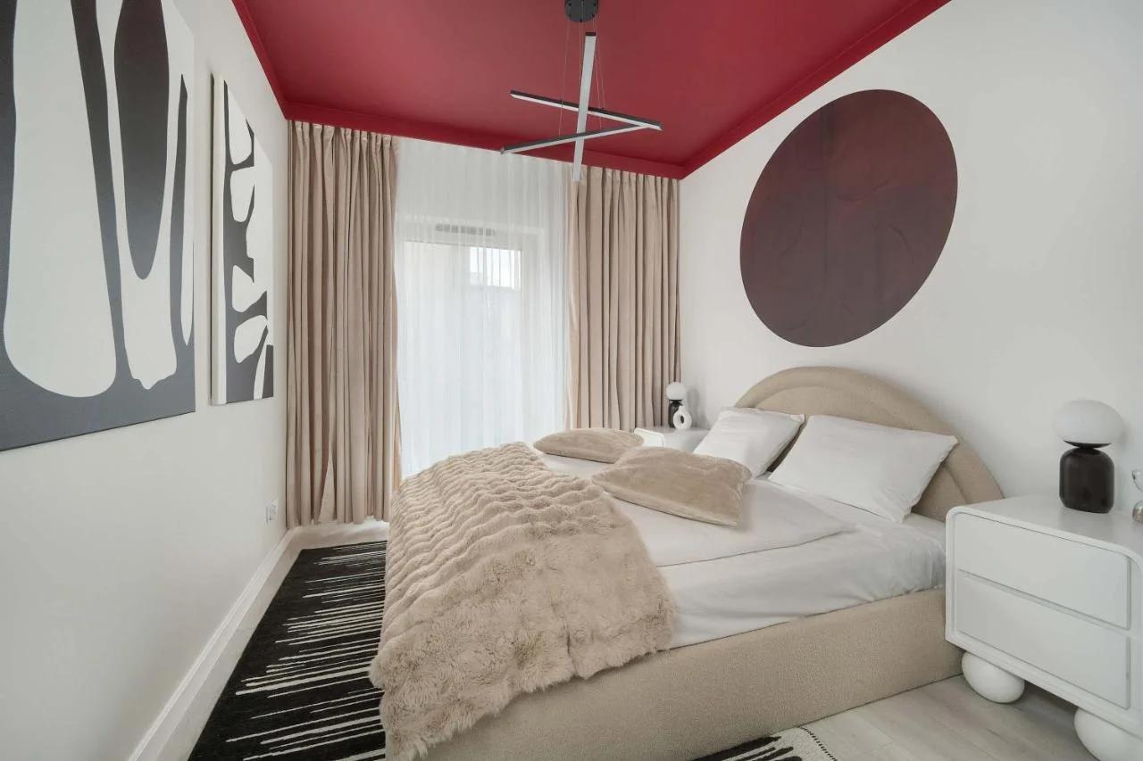 Luksusowe Apartamenty w Centrum Wrocławia Blisko Parku z Klimatyzacją w Salonie by Noclegi Renters foto