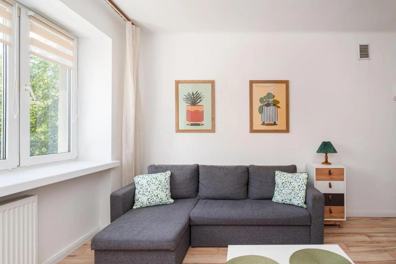 Metro Młynów Comfort Apartment by Bookinghost photo