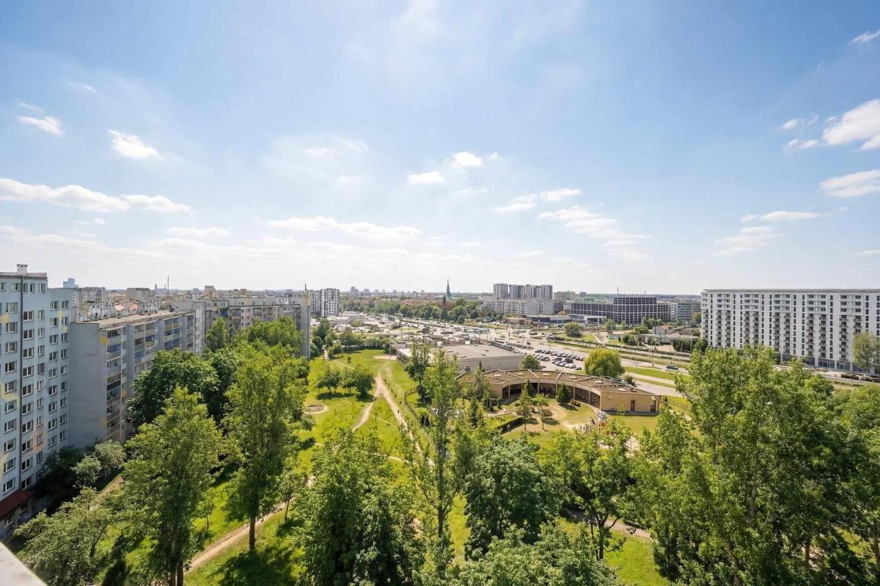 Miejski Apartament Blisko Aquaparku we Wrocławiu by Noclegi Renters foto