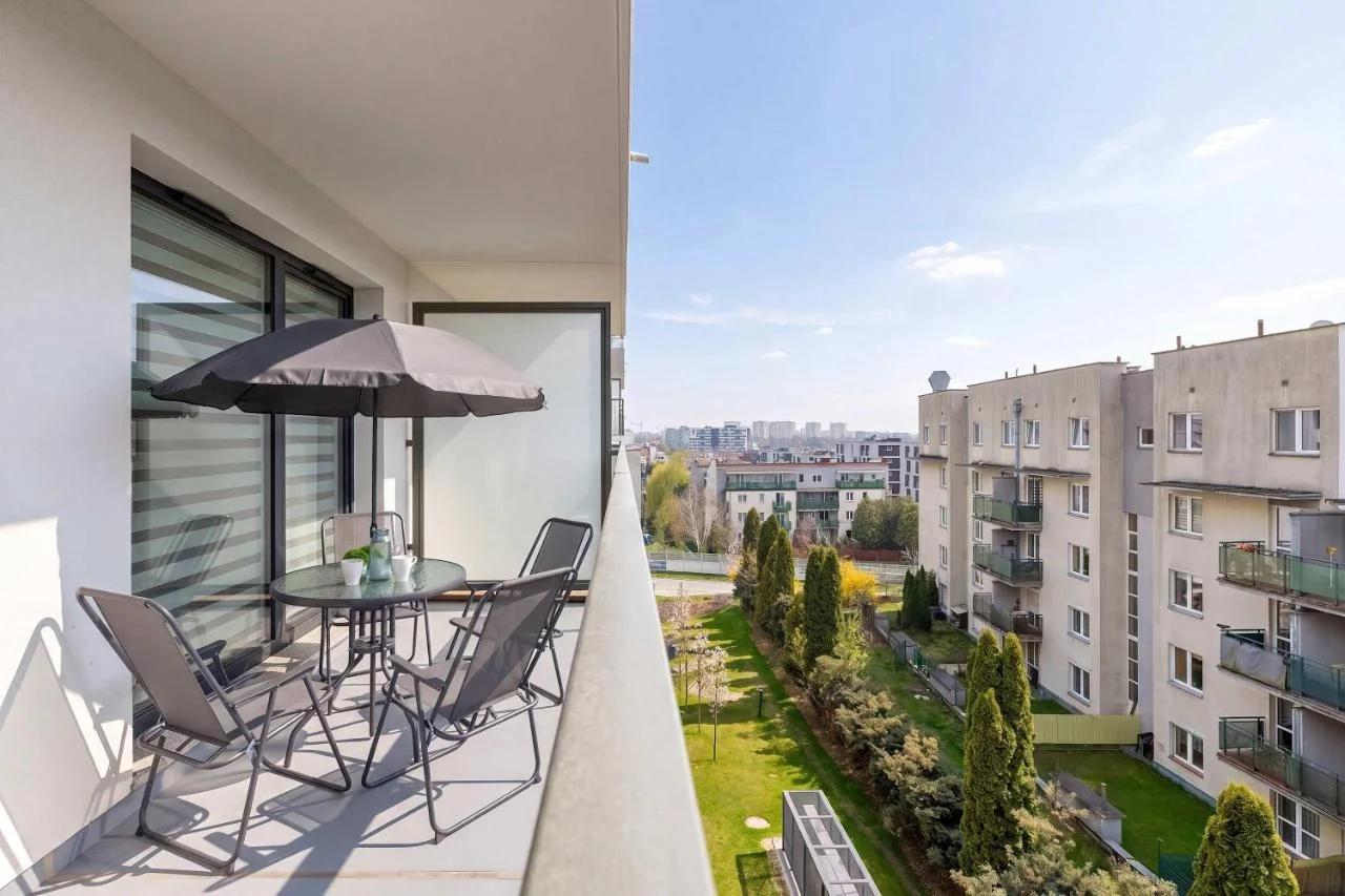 Modny Apartament z Parkingiem i Balkonem by Noclegi Renters foto